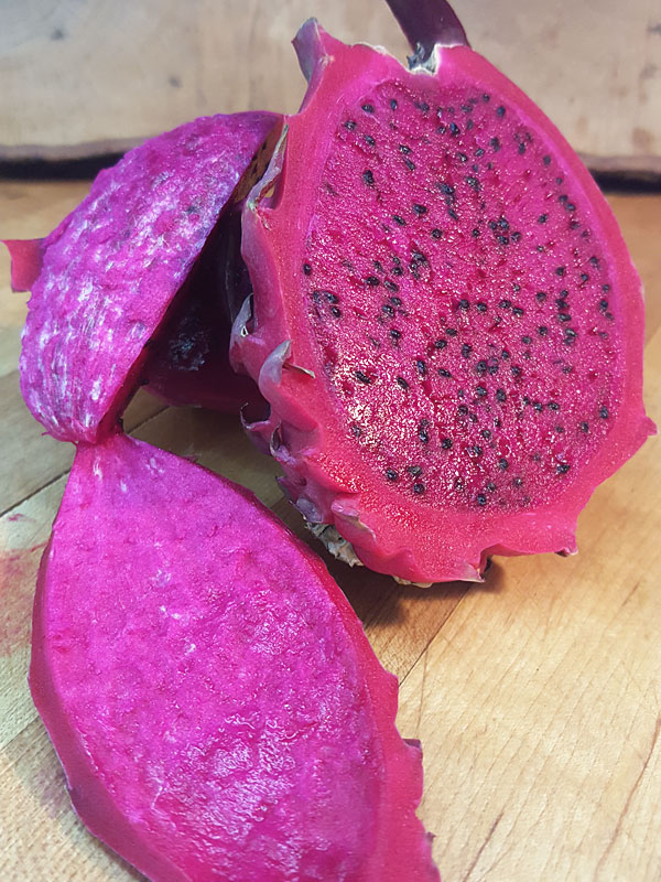 Zamorano Dragon Fruit Plant (hylocereus polyrhizus) - Image 3